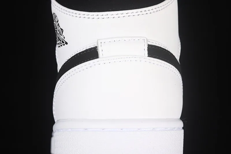 All categories Air Jordan Jordan series basketball shoes Air Jordan 1 Mid Air Jordan 1 Mid "Diamond Shorts" AJ1 Joe 1 Pearlescent White Black Panda DH6933-100